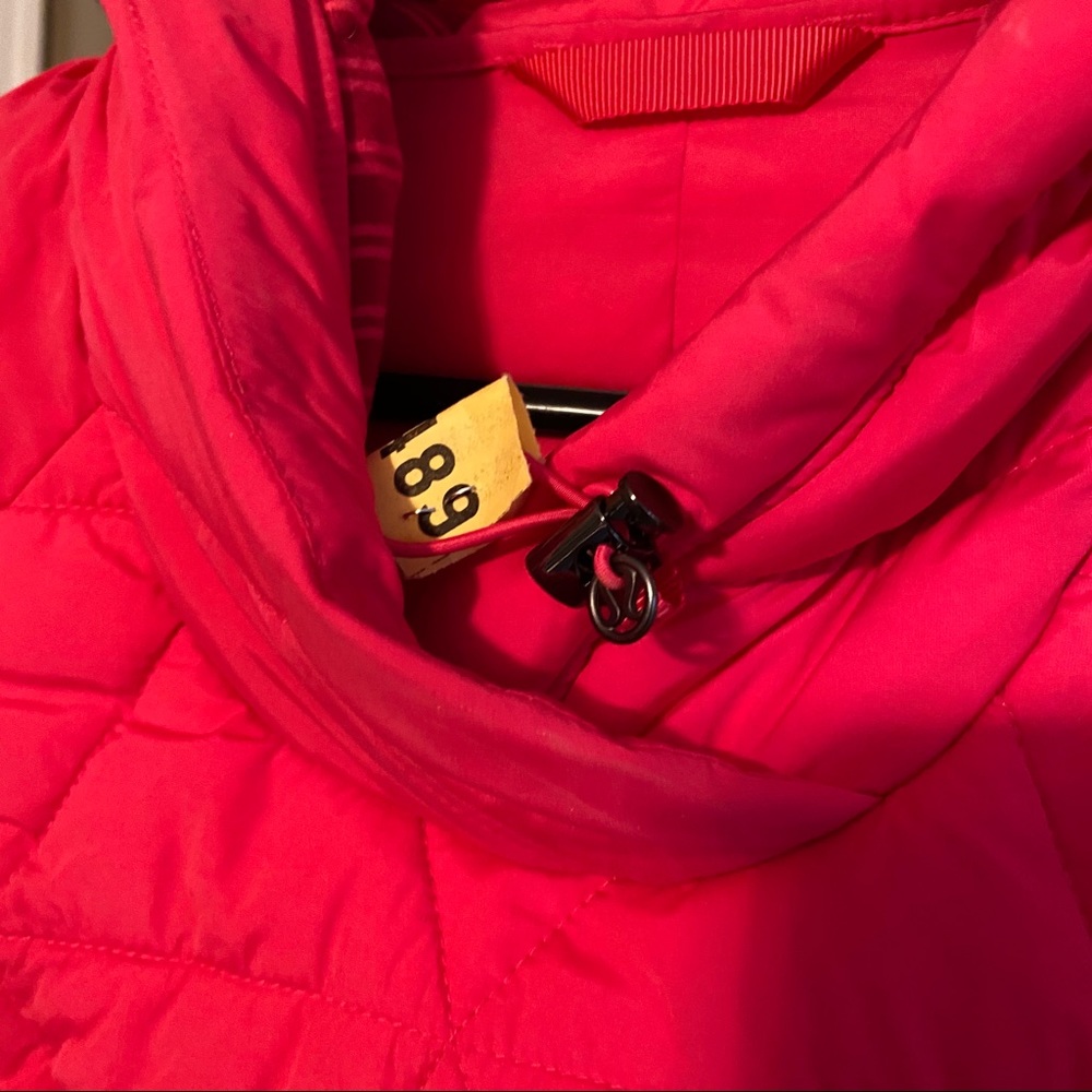 Lululemon fluffed up pullover - Picture 6 of 6